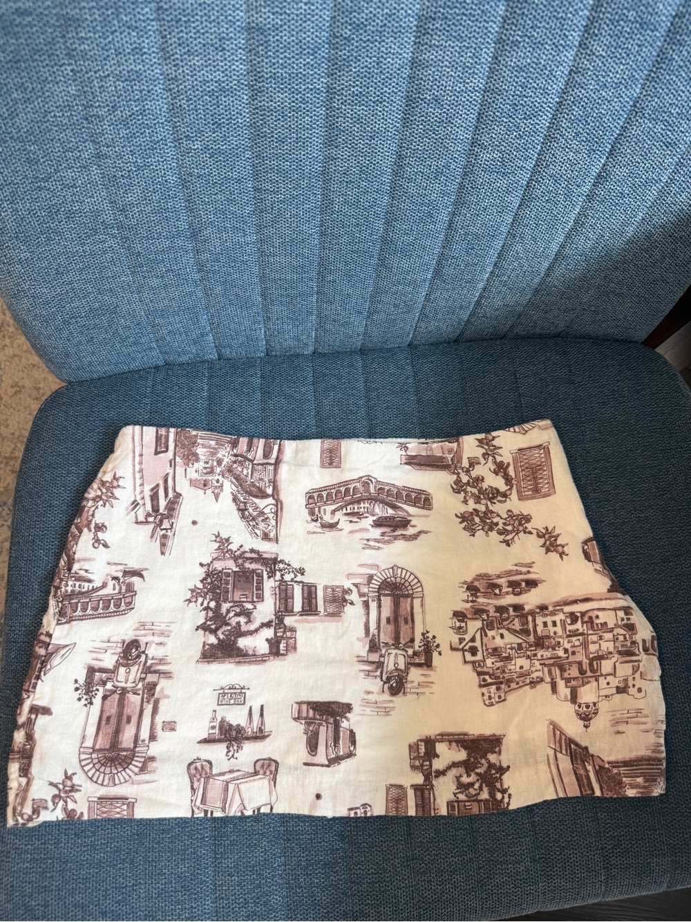 Abercrombie & Fitch Cream Mini Skirt with Brown Toile Print